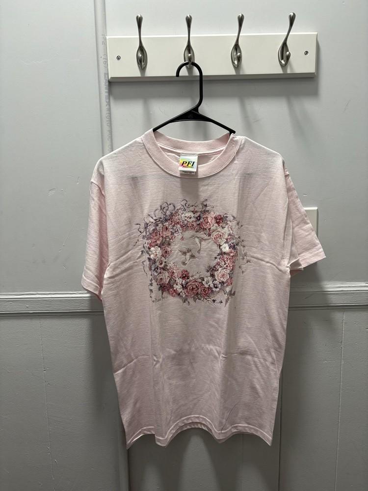 

Barbara Mock Hummingbird Floral Wreath Shirt Womens Medium Pink Graphic Tee Unisex T-Shirt XL
