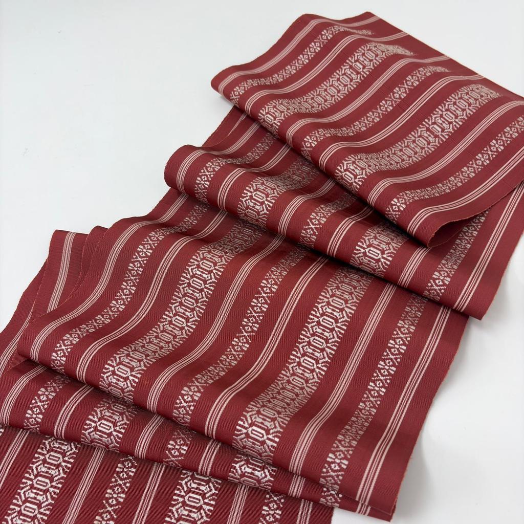 Used Authentic Chikuzen Hakata-ori Nagoya Obi, Red with Kenjo pattern, Hachisu, Kimono N-0279