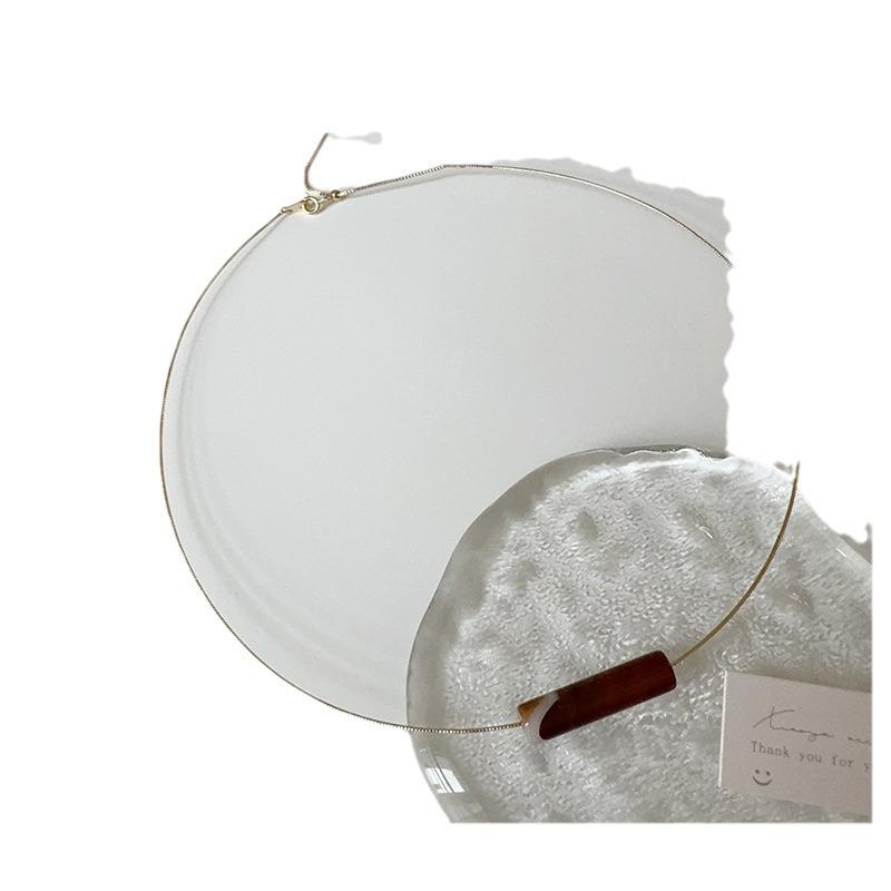 Niche Design Sense Resin Fine Metal Collar Women'S High Sense Retro Personality Simple Versatile Temperament Fashion Necklace