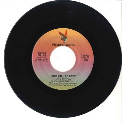 7inch Record MICKEY GILLEY - Room Full Of Roses / She Called Me  P50056 PLAYBOY 1974 US Folk Used