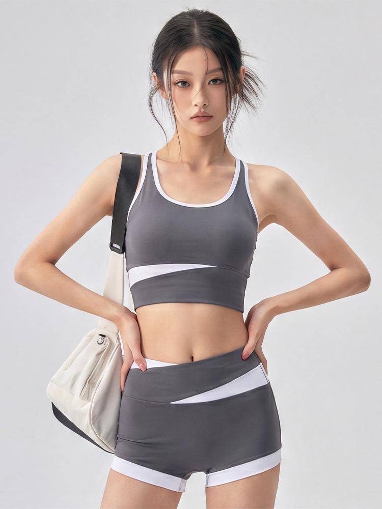 Women's Summer Yoga Suit Set - Cool Spicy Color Block Tank with Chest Pads for Fitness and Pilates
