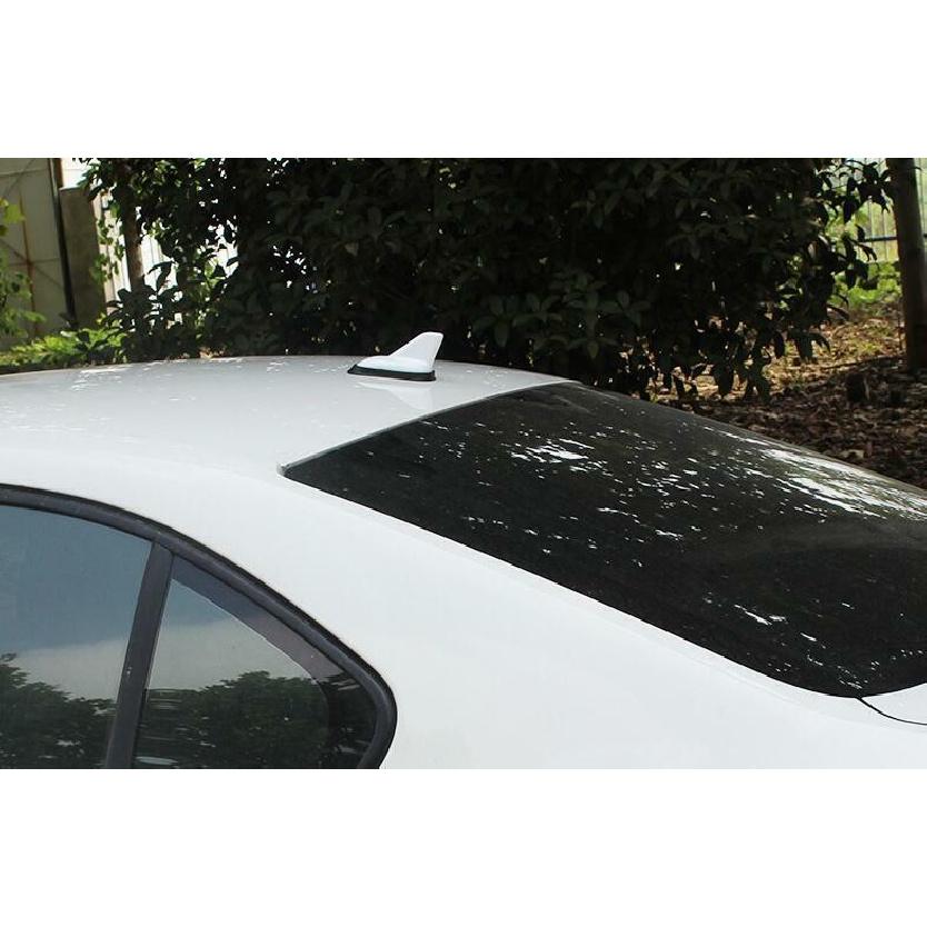 For Volkswagen Jetta 2012-2018 White Car Roof Shark Fin Antenna Aerial Trim 1PCS