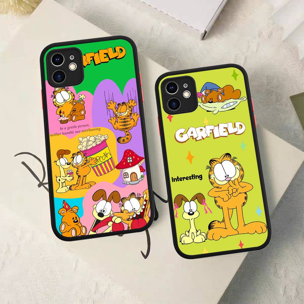 Classic Comic Strip G-Garfield For iPhone 16 15 14 13 12 11 Pro Max X XS MAX Plus Translucent Black Phone Cover