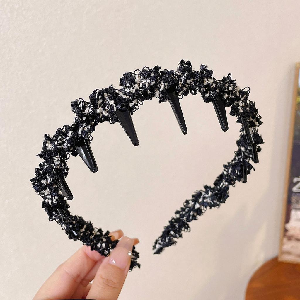 Braided Wave Non-Slip Headband for Face Washing - Elegant Hair Accessory for Women