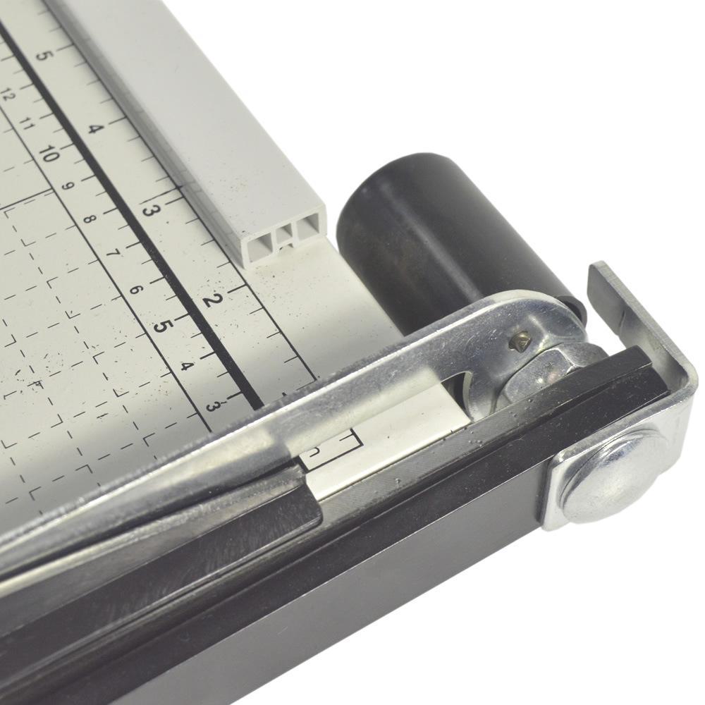 A4 Steel Bottom Manual Paper Cutter with Extended Double Pressure Strip Model 852