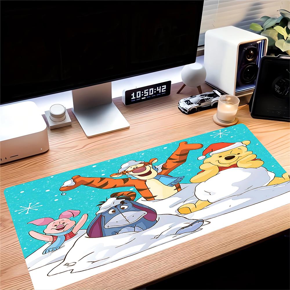 Winter Wonderland Friends Large Gaming Mouse Pad Nonslip Rubber Base Waterproof Desk Mat For Office Pc Laptop
