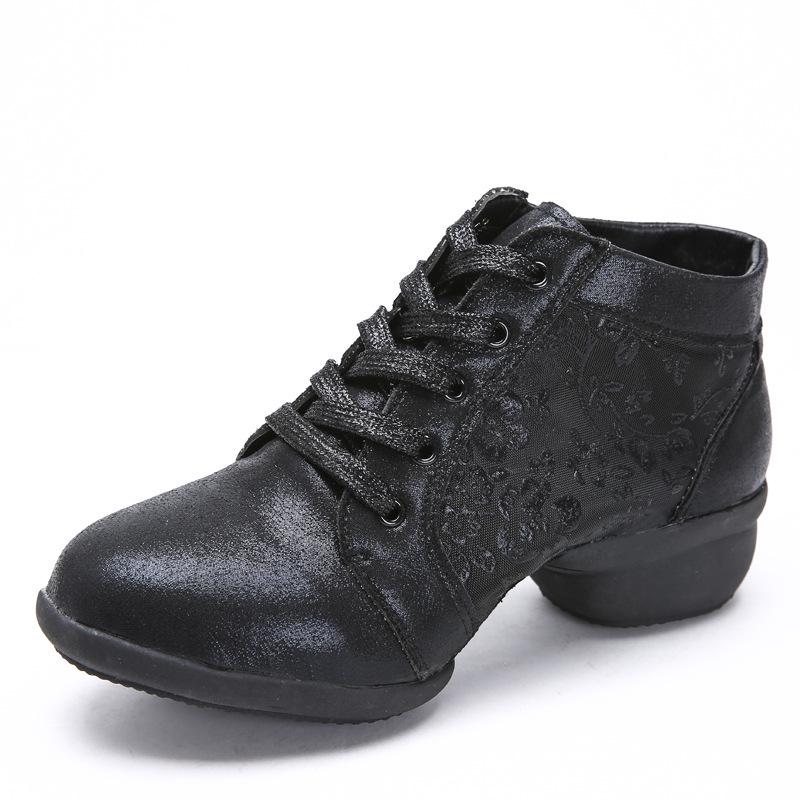 2025 new spring and summer dance shoes women's mesh breathable dance shoes square dance shoes hollow soft-soled dance shoes