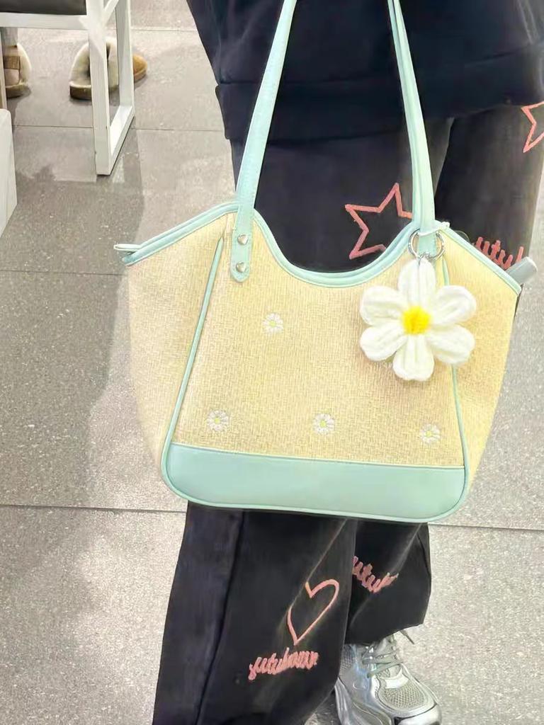 Small fresh vacation style underarm tote bag niche personalized embroidery woven bag commuter versatile shoulder handbag
