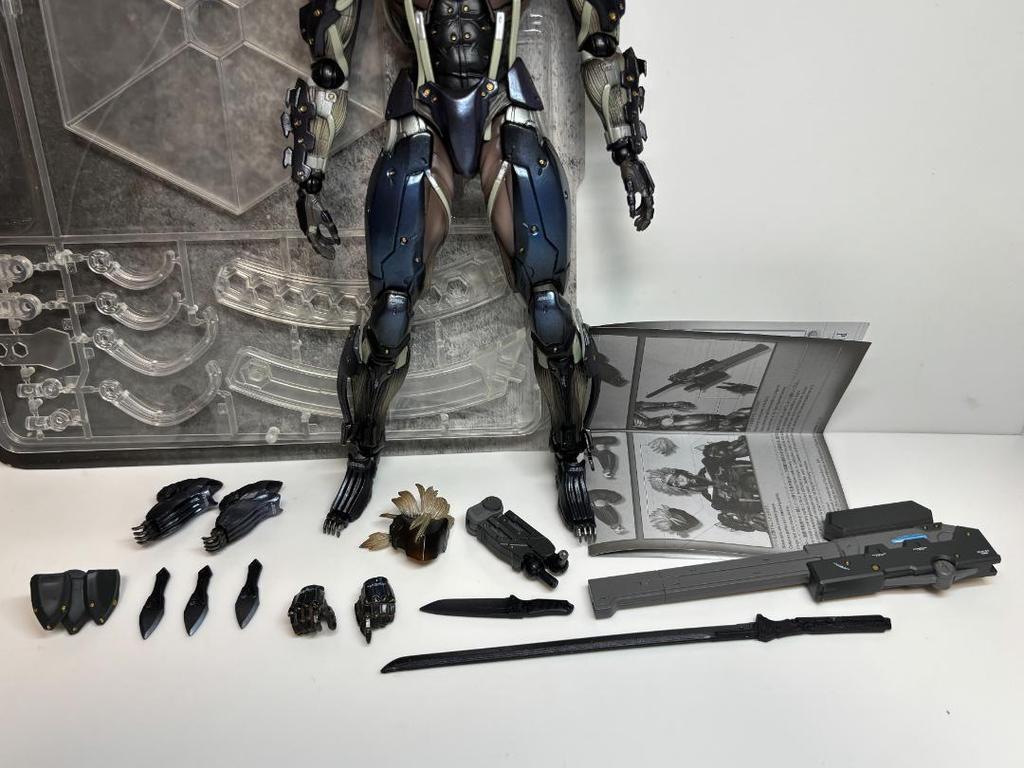 [USED] Play Arts Kai Metal Gear Solid Raiden