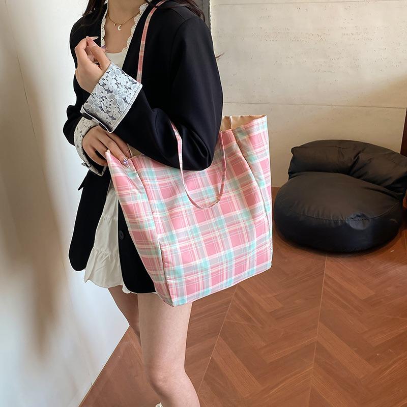 New plaid fresh and lightweight shoulder armpit bag large-capacity tote bag lazy literary and casual handbag
