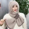Căciuli și chipiuri – Seturi de eşarfe, pălării şi mănuşi