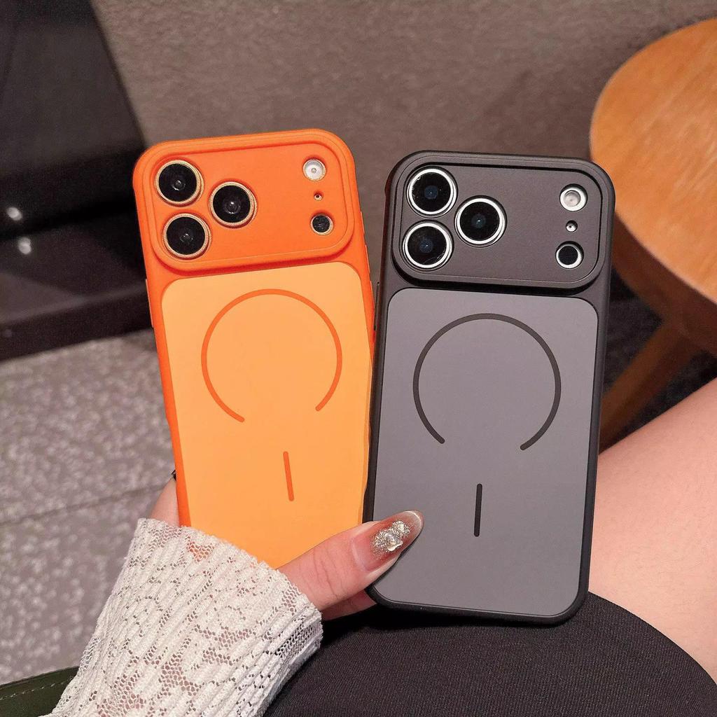 iPhone 17 Pro Max Skin-Feel Magnetic Suction Heat Dissipation Protective Case