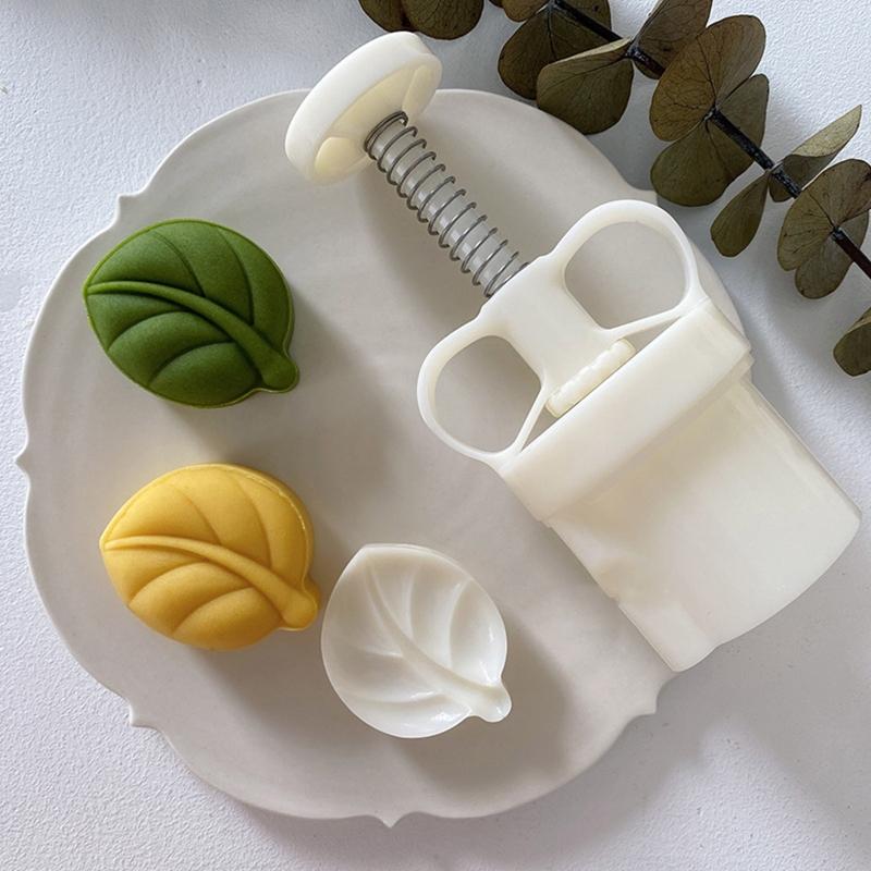 50g Plastic Material Mooncake Molds Leaf Shaped Mooncake Stamps DIY Baking Mooncake Accessories for Mid-Autumn Festival