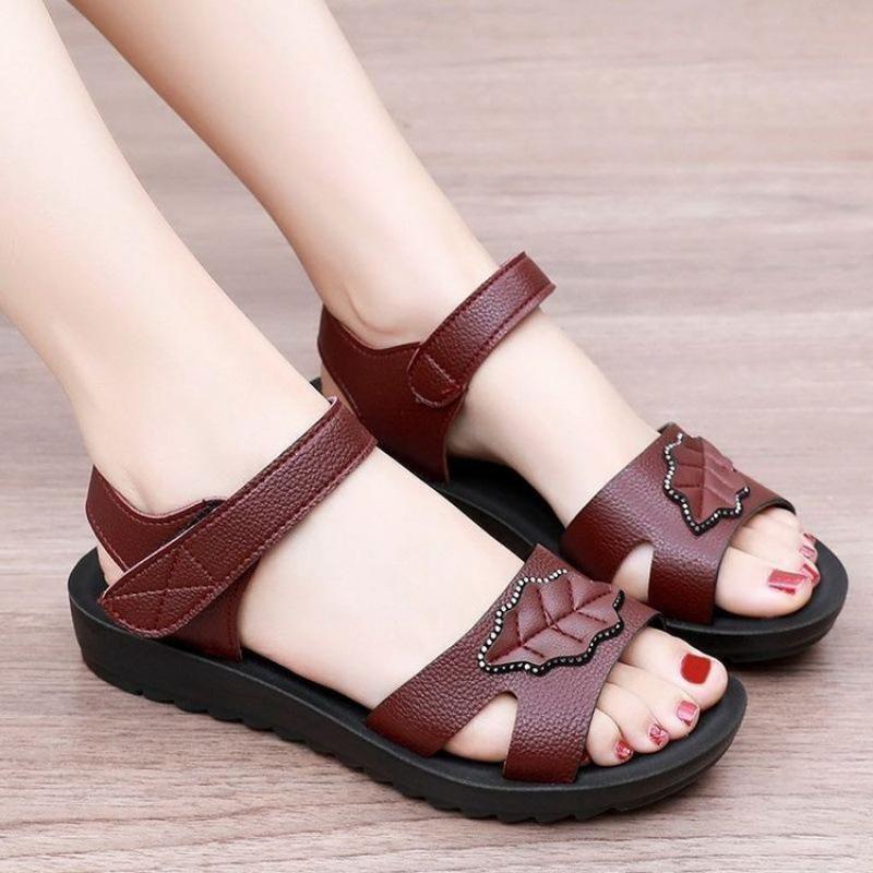 Sandals women's summer 2025 new versatile soft-soled fashion casual beach shoes Velcro soft leather flat-soled women's sandals