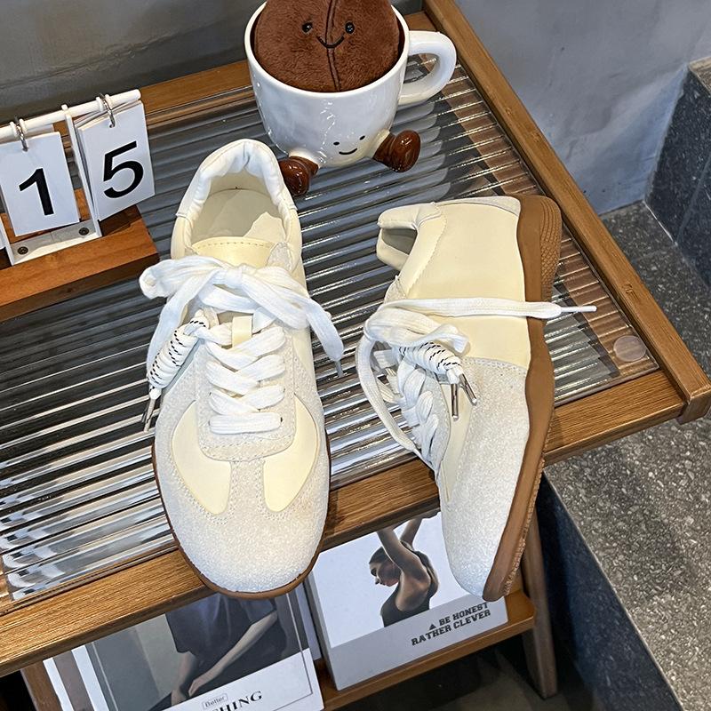Retro German training shoes women's 2025 new color matching lace-up round head casual sports board shoes versatile height-increasing Forrest Gump sho