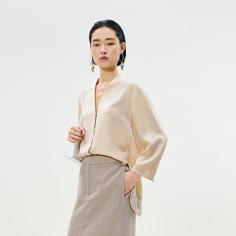 Less Women's V-Neck 3/4 Sleeve Silk Long Blouse