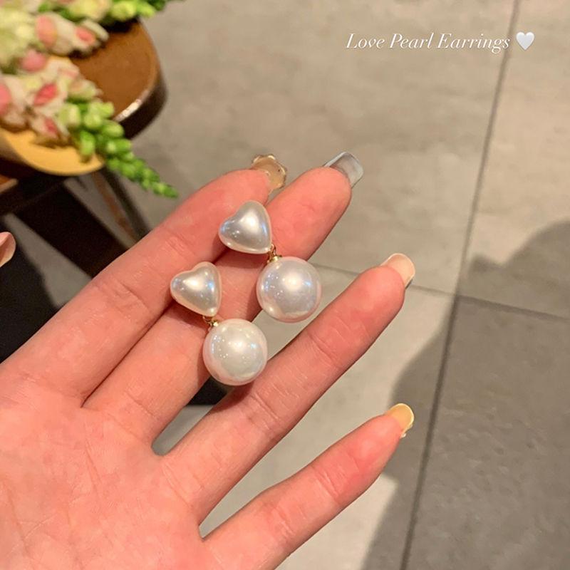 

Роскошные и изысканные серьги, модные пусеты с ретро-акцентом. One Size белый