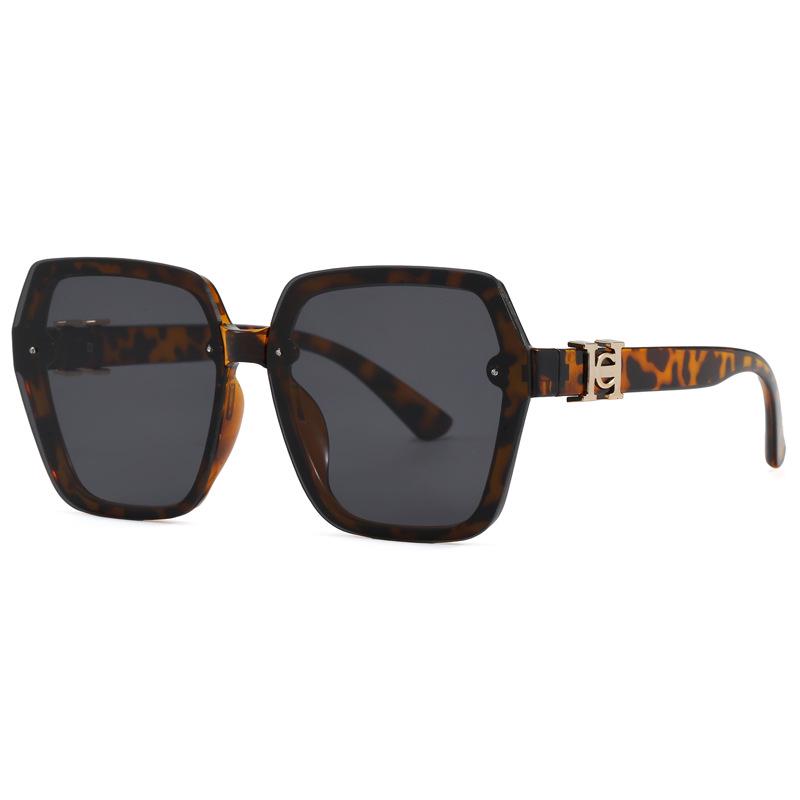

2026 Trendy Retro Large Frame Face-Slimming Sunglasses