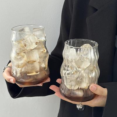 Tazze e bicchieri – Bicchieri e calici