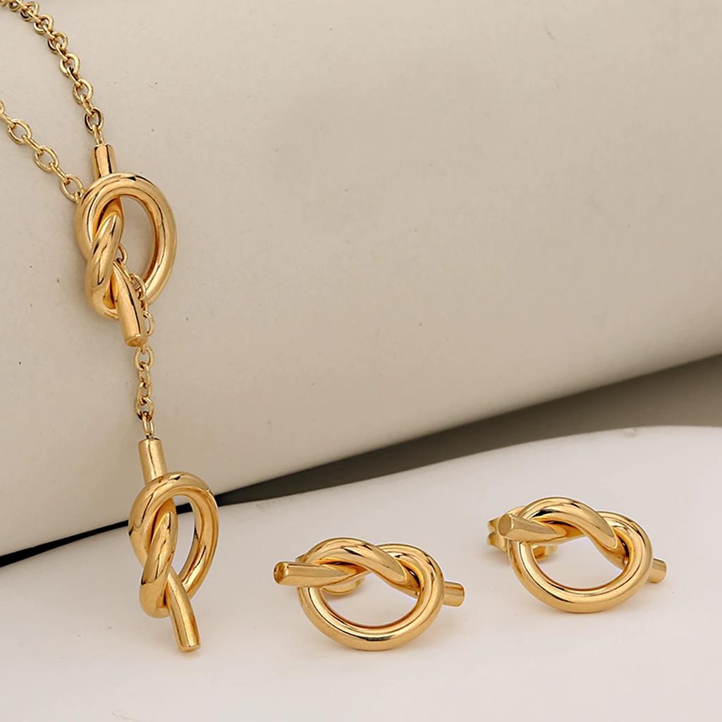 Nouveau Arrivage Style Ins Chic Français Élégant Ne Ternit Pas Double Nœud Forme de Cœur Collier & Boucles d'Oreilles Réglables en Acier Inoxydable Ensemble