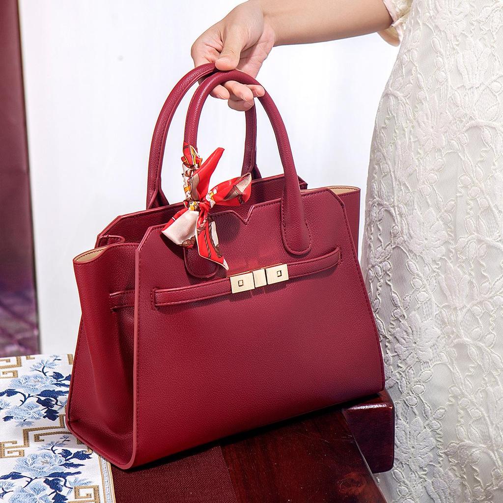 Stylová vyšívaná taška ke Dni matek: Ideální pro svatby a zvláštní příležitosti