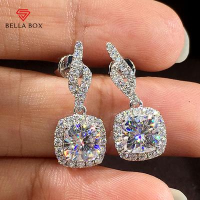 Delicati orecchini pendenti da donna con pietra CZ lucida Temperamento Orecchini da sposa fidanzamento Regali fantasiosi Gioielli di moda