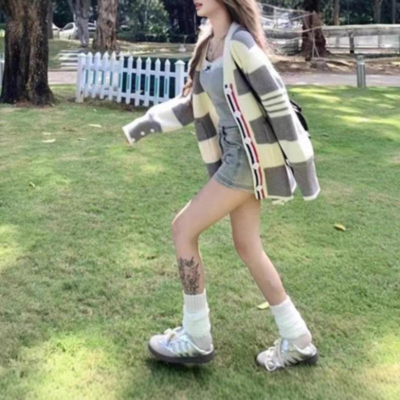 College style striped knitted sweater women's autumn and winter new shawl loose lazy outside with cardigan sweater jacket top