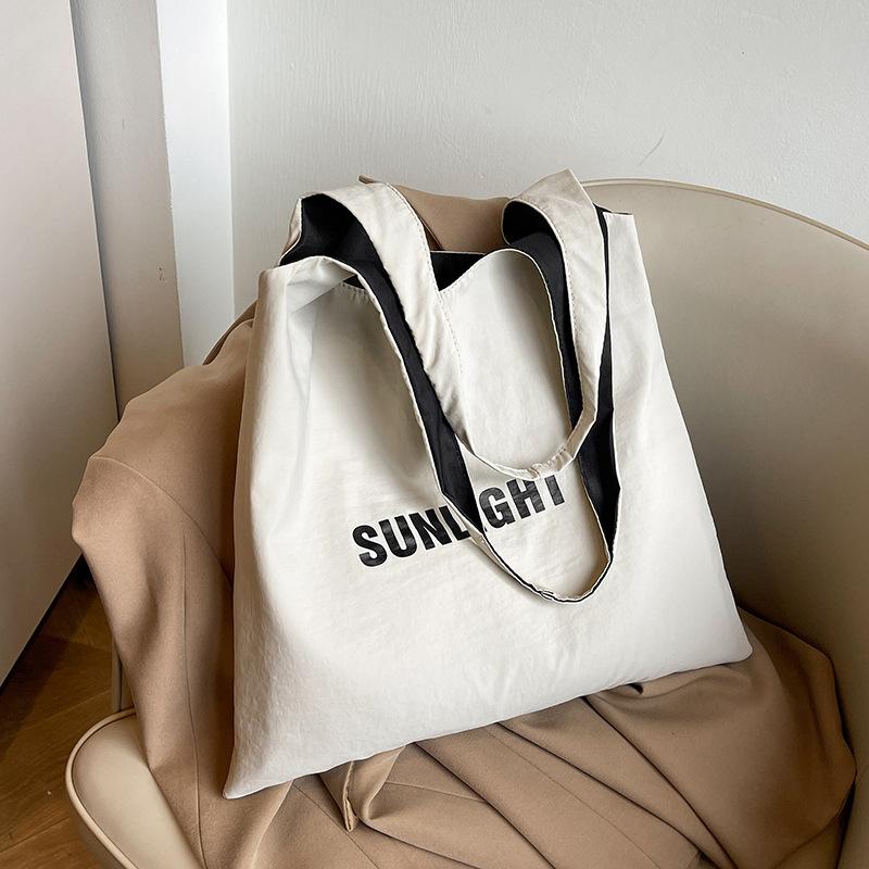 2025 new letter large-capacity shopping bag lazy simple casual cloth bag small fresh shoulder bag underarm bag