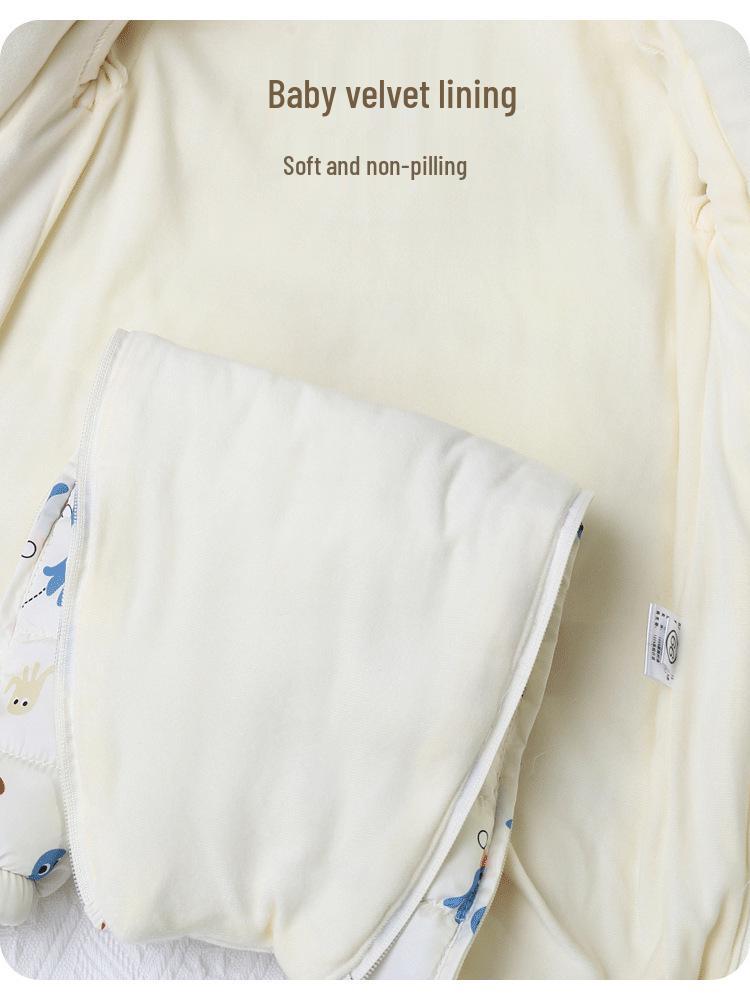 Kuscheliger Neugeborenen-Baumwoll-Einteiler - Dicke Herbst-Winter-Oberbekleidung für Ausflüge und Krabbeln