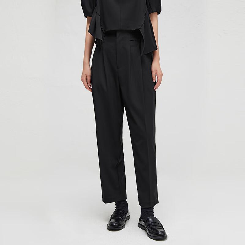 Women's Relaxed Fit Straight-Leg Trousers