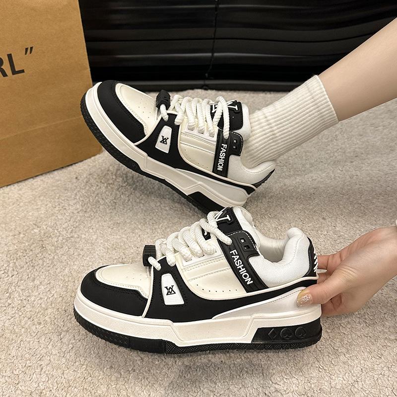 Premium sense versatile platform white shoes women's flat baseplate shoes 2025 super fire new popular spring and autumn casual sports shoes