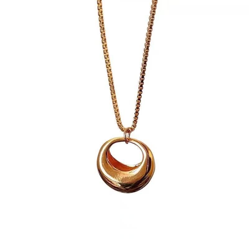 Golden Color Chain Circle Pendant Autumn/Winter Long Sweater Chain for Women’s Non Fading Necklace Trendy Jewelry Accessories