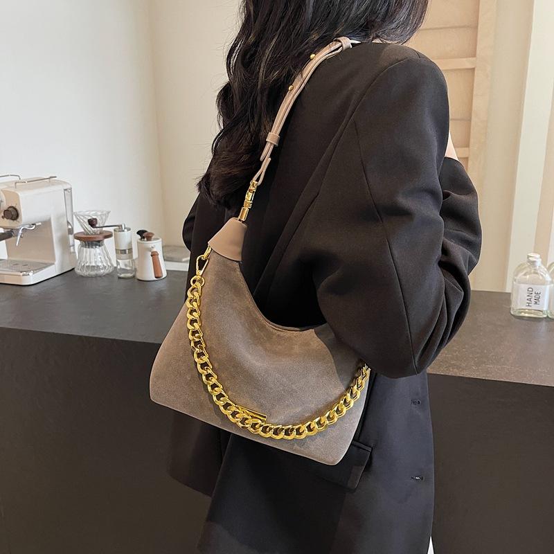 French Niche Suede Bag Women's 2025 Autumn and Winter Fashion Versatile Handbag Casual Texture Retro Messenger Bag