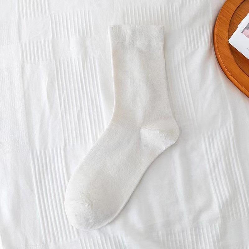 Ladies Spring and Autumn Breathable Deodorant Sweat Absorbing Boneless Month In The Tube Pile Socks