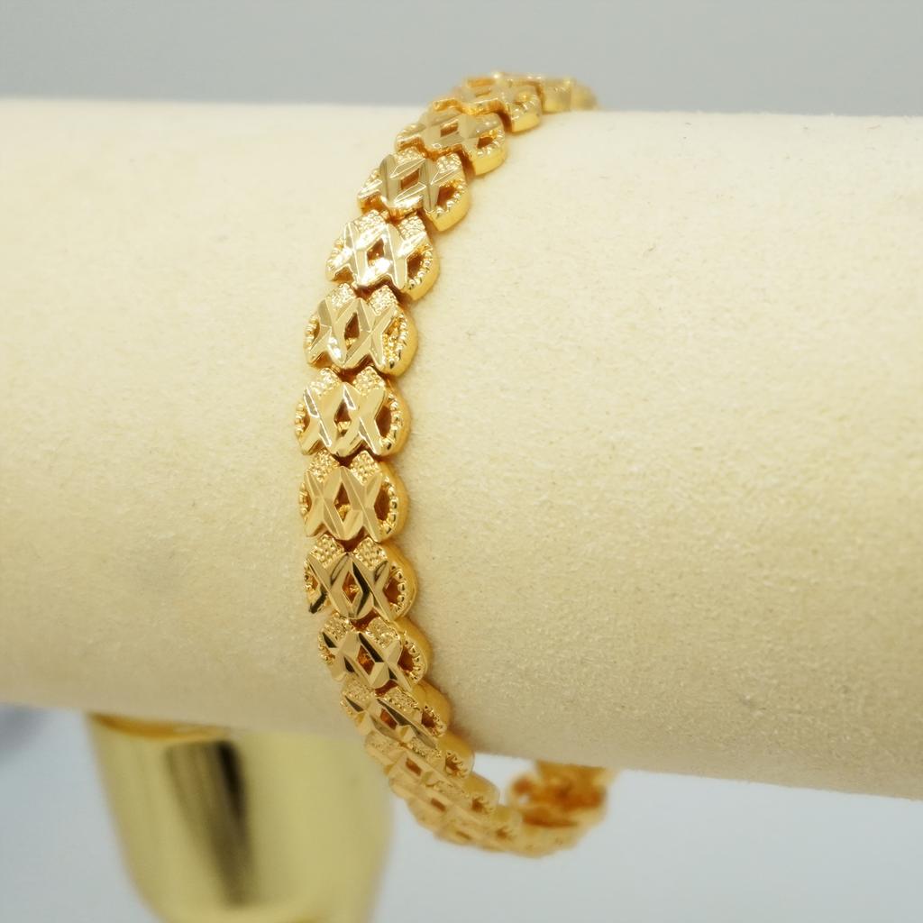 Women's Fashion Bracelet24K Gold-plated hollow clasp copper bracelet, luxurious Arabic-style jewelry