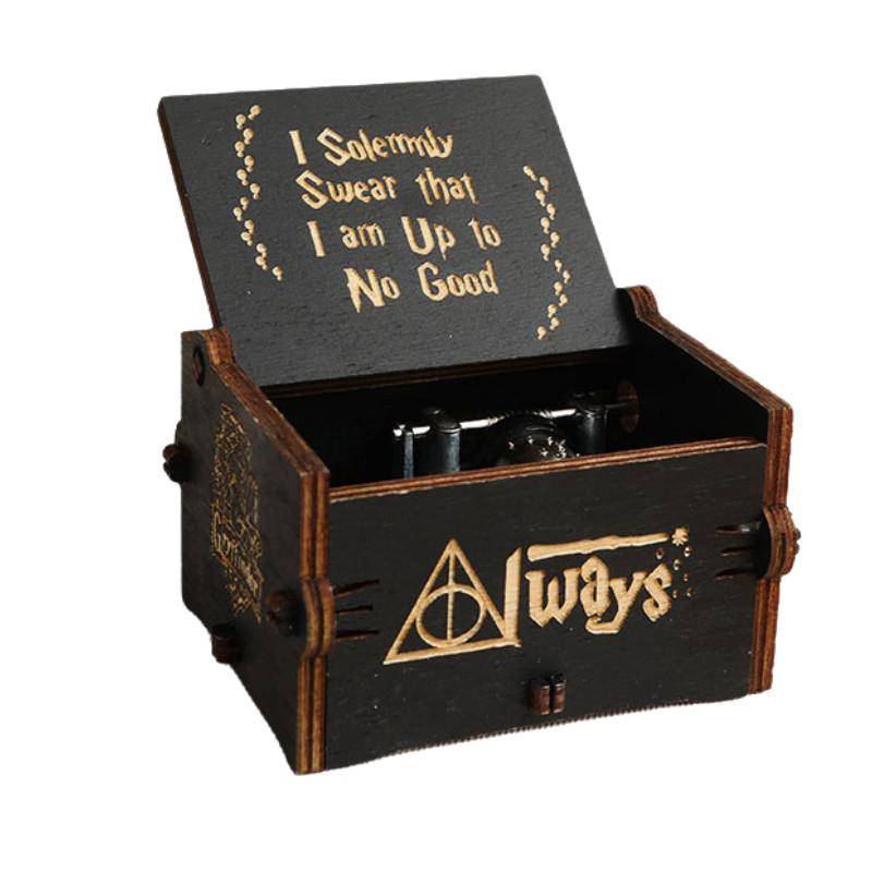 

Деревянная музыкальная шкатулка «Гарри Поттер» в стиле ретро, с ручным приводом, гравированная игрушка, украшение, рождественский подарок Style 5