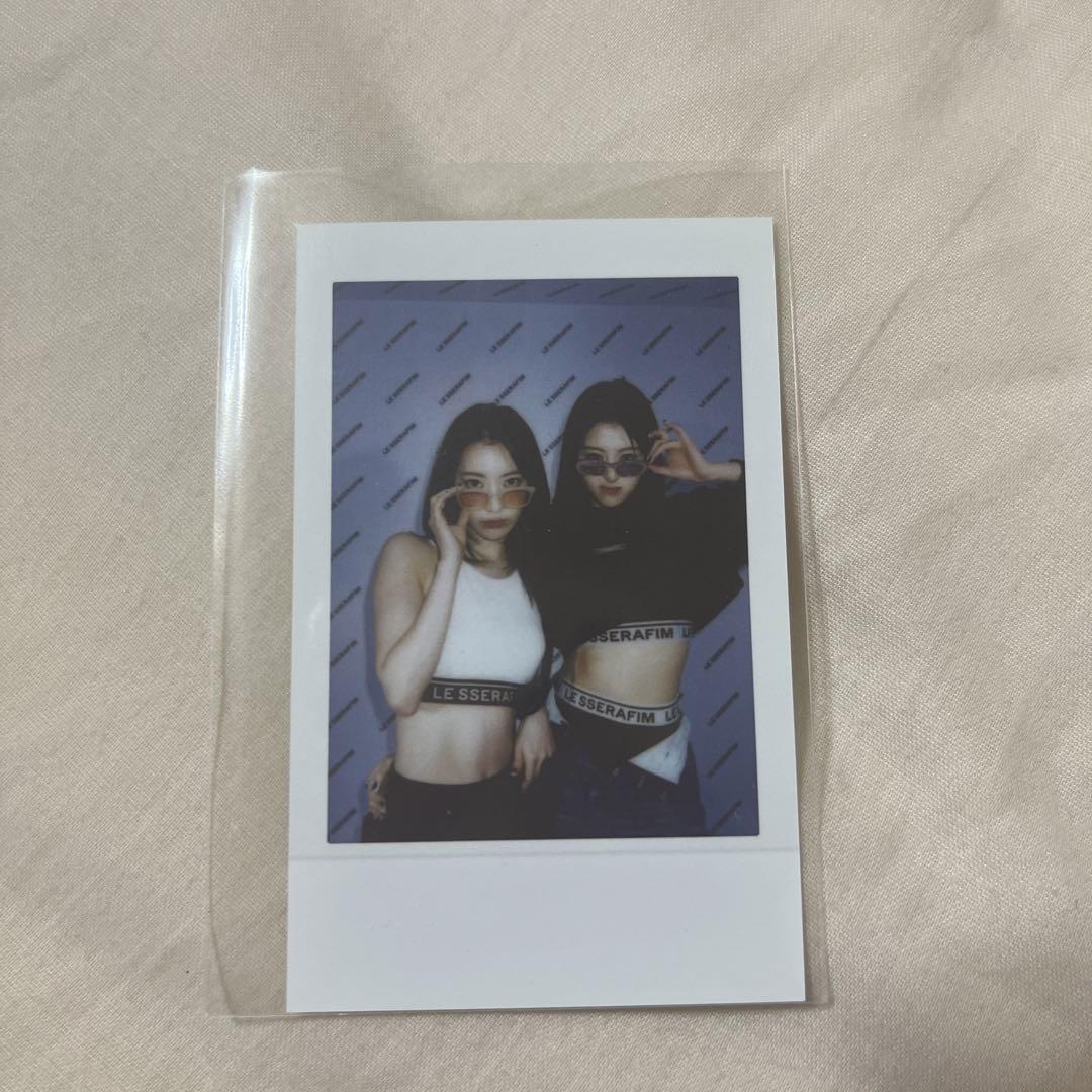 

[USED] lesserafim unforgiven pop-up Instagram photo