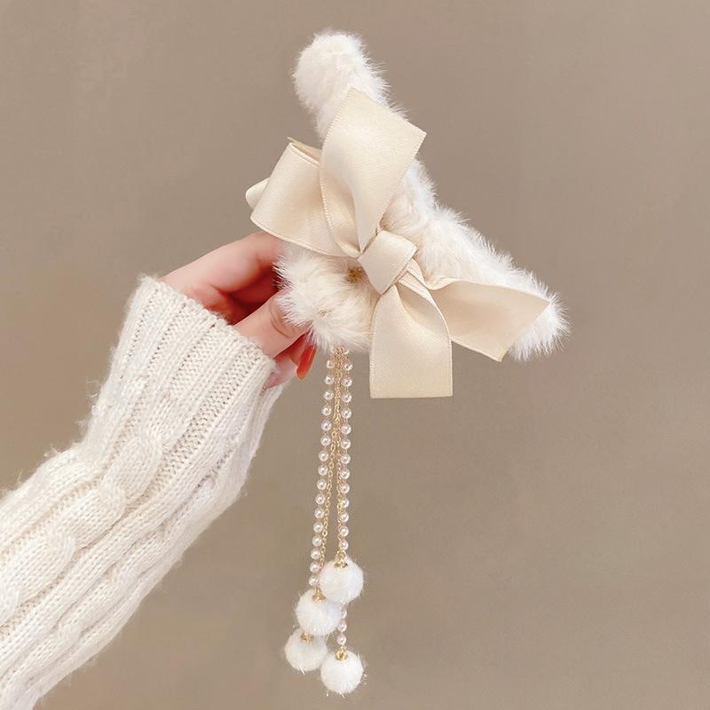 Plush Bow Tassel Grab Clip Furry Hairpin Female Back Head Hair Clip Shark Clip Autumn and Winter Hairpin Headdress