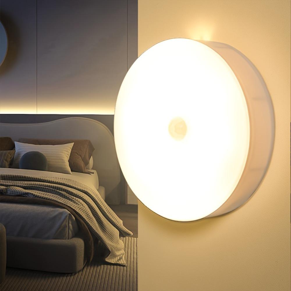 2 szt. Lampka nocna magnetyczna na stopnie, do użytku wewnętrznego, ładowana przez USB, inteligentna lampka z czujnikiem ruchu, szeroki kąt wykrywania 120°, kabel do ładowania