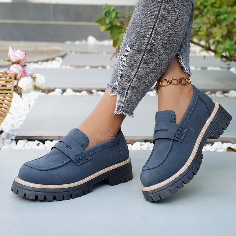 New Women's Casual Single Shoes, Large-sized Casual Thick-soled Round-toe Shoes and Leather Shoes