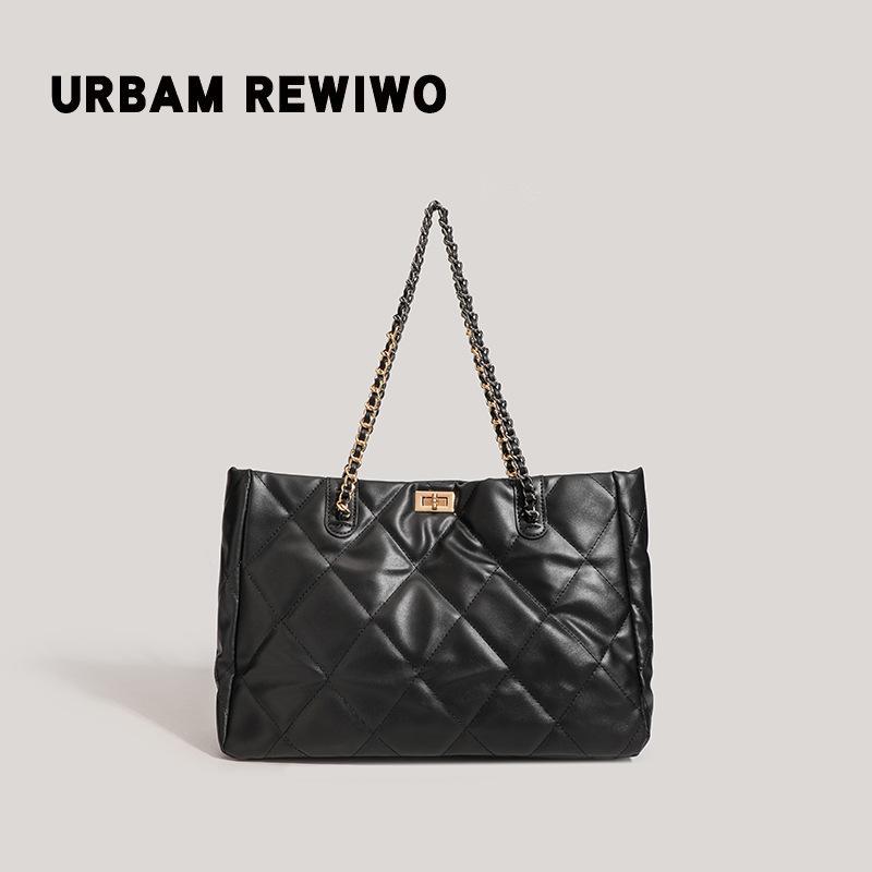 Large capacity diamond chain bag women s 2026 new trendy fashion texture niche tote bag versatile shoulder bag women