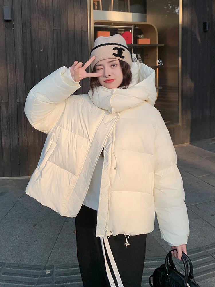 2026 Women's Winter Cotton Jacket: Short, Thick, Korean-Style Loose Fit Bread Coat