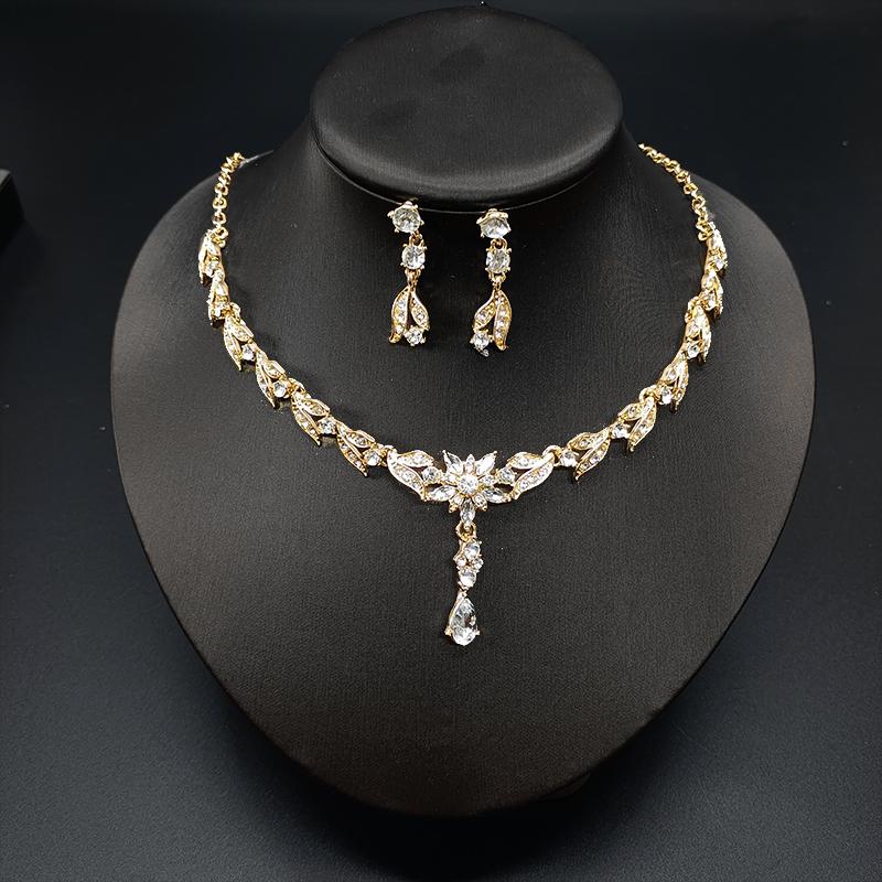 

Elegant Luxurious Zirconia Leaf Jewelry Set Bride Accessories Banquet Ceremony Gifts Women s Versatile Necklaces Earrings Set