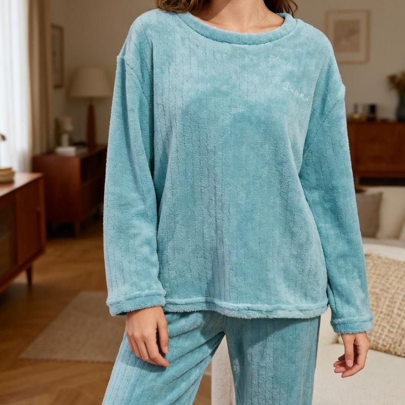 Two-Piece Minimalist Fashion Autumn and Winter Pajama Set Warm Long Sleeve and Pants