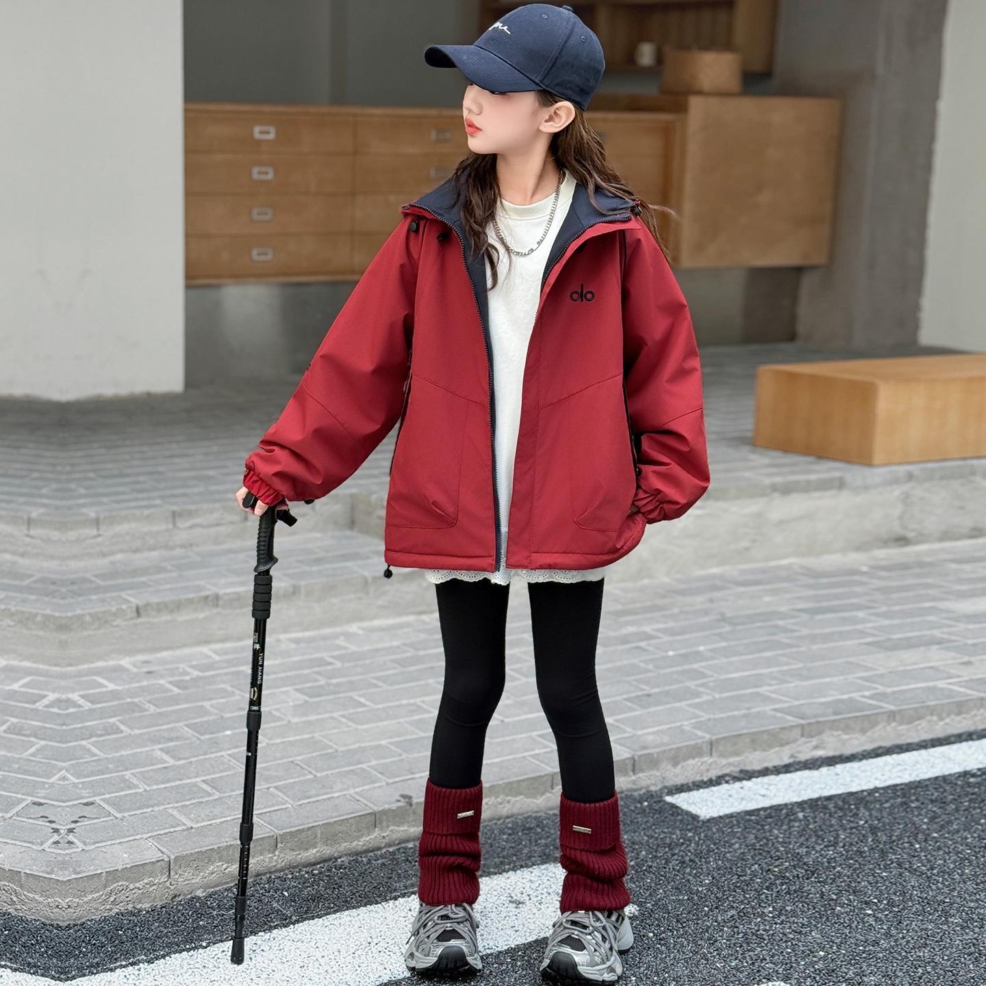 

Зимняя двусторонняя стеганая куртка для девочек 2025 - Стильная, теплая и непродуваемая ветровка для подростков 120 cm красный