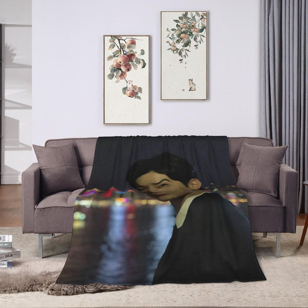 Cha Eun-woo Blankets  Warm Street Trend Plush Throw Blanket For Bedroom Picnic Flannel Bedspread Bed Cover