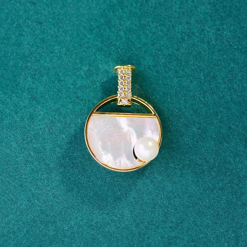 Creative Table Tennis Brooch with A Niche Design Sense, Anti-glare Pin, Collar Buckle, and Small Brooch Fix