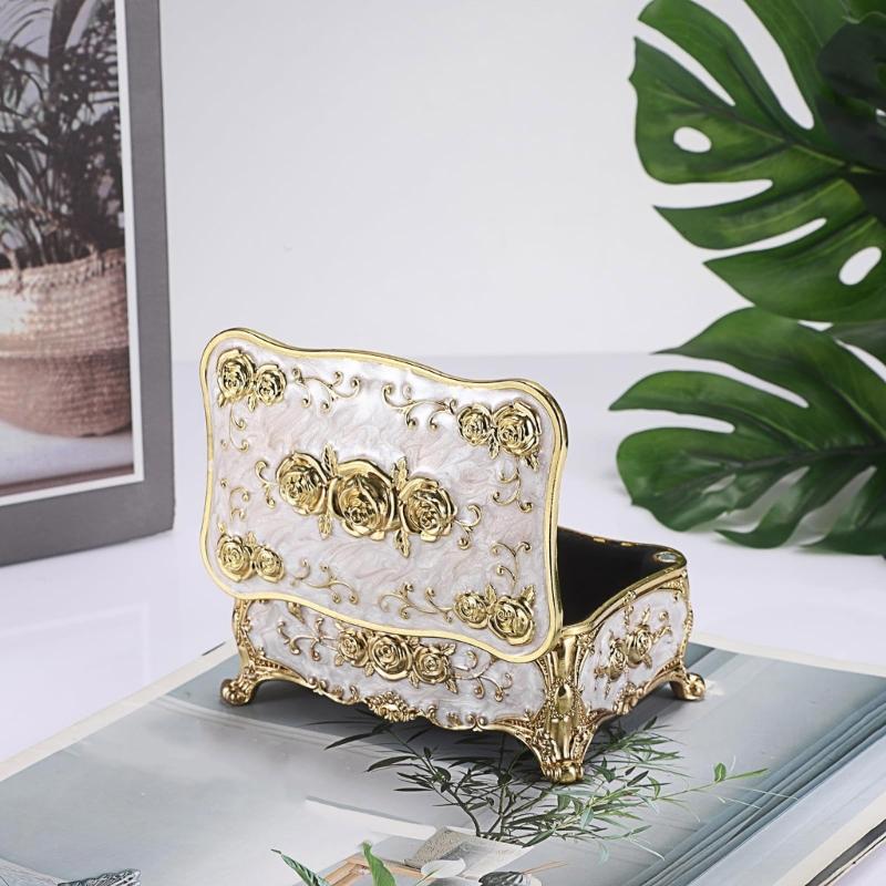 Elegant Floral Engraved Metal Jewelry Organiser with Zinc Alloy Construction and Plush Interior Compartments