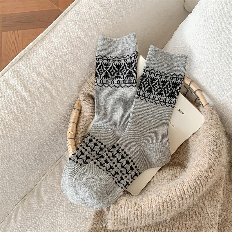 Female Autumn Retro Stitching Striped National Wind Drum Stack Socks