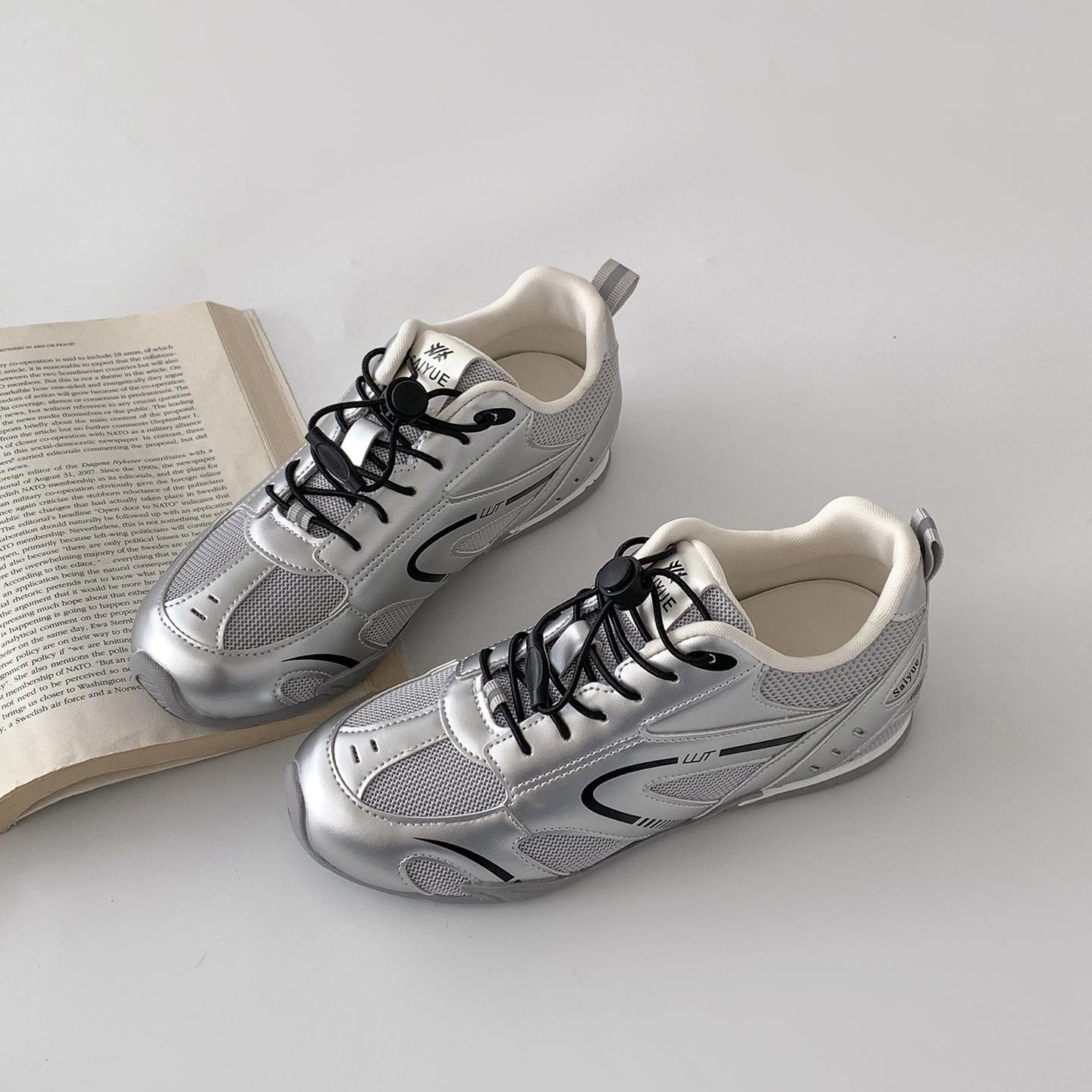 

Queen Fan Silver High-end Flat-bottomed German Training Shoes Women s 2025 New Summer Skirt Versatile Sneakers 40 серебряный